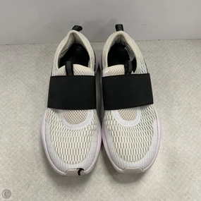 Foot Control Stretchy Material Shoes Sneakers By Sorel In White, Size: 8.5