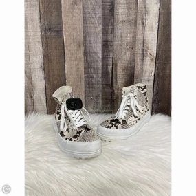 Shoes Sneakers By Superga In Tan, Size: 8 DurableMaterial