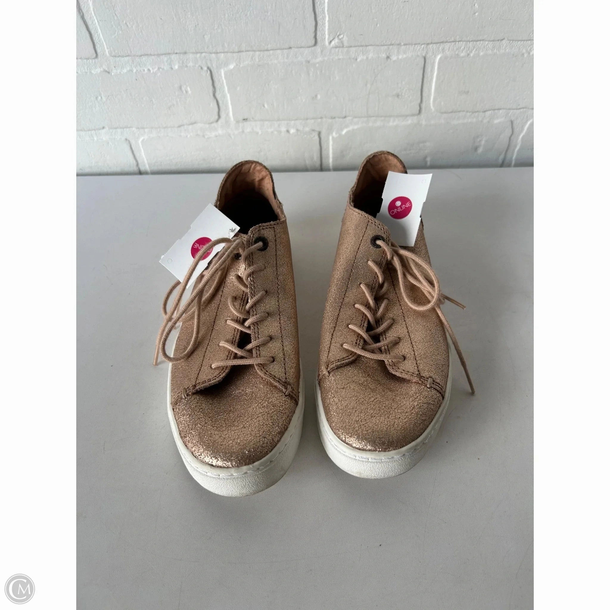 Breath Comfort Shock Resistance Shoes Sneakers By Toms In Gold, Size: 6.5