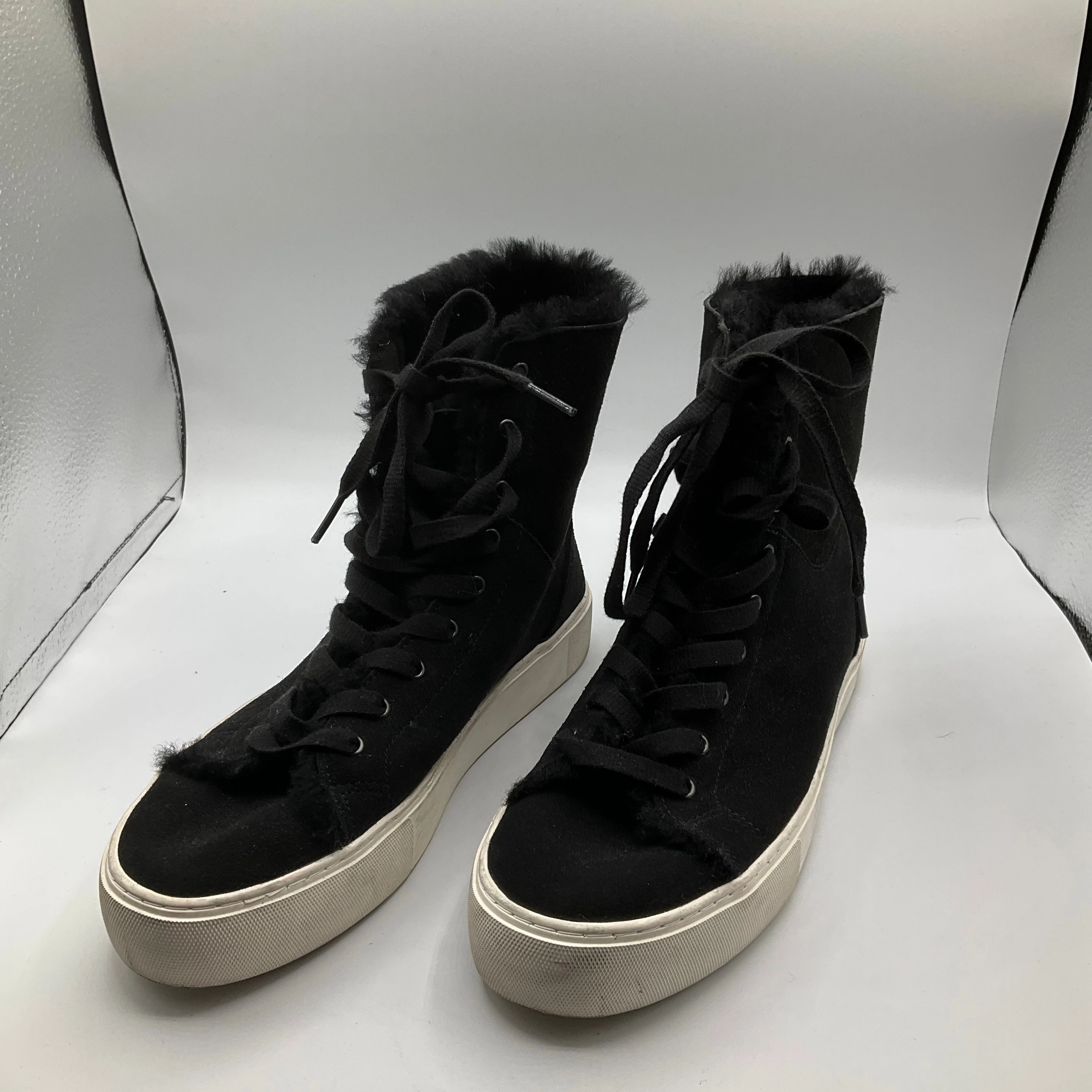 Shoes Sneakers By Ugg  Size: 10 Total Control Slip   On