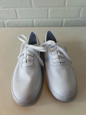 Casual arch Freedom Walk Shoes Sneakers By Universal Thread In White, Size: 9