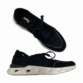 Micro Perforation Ventilation Shoes Sneakers By Vaneli  Size: 8.5