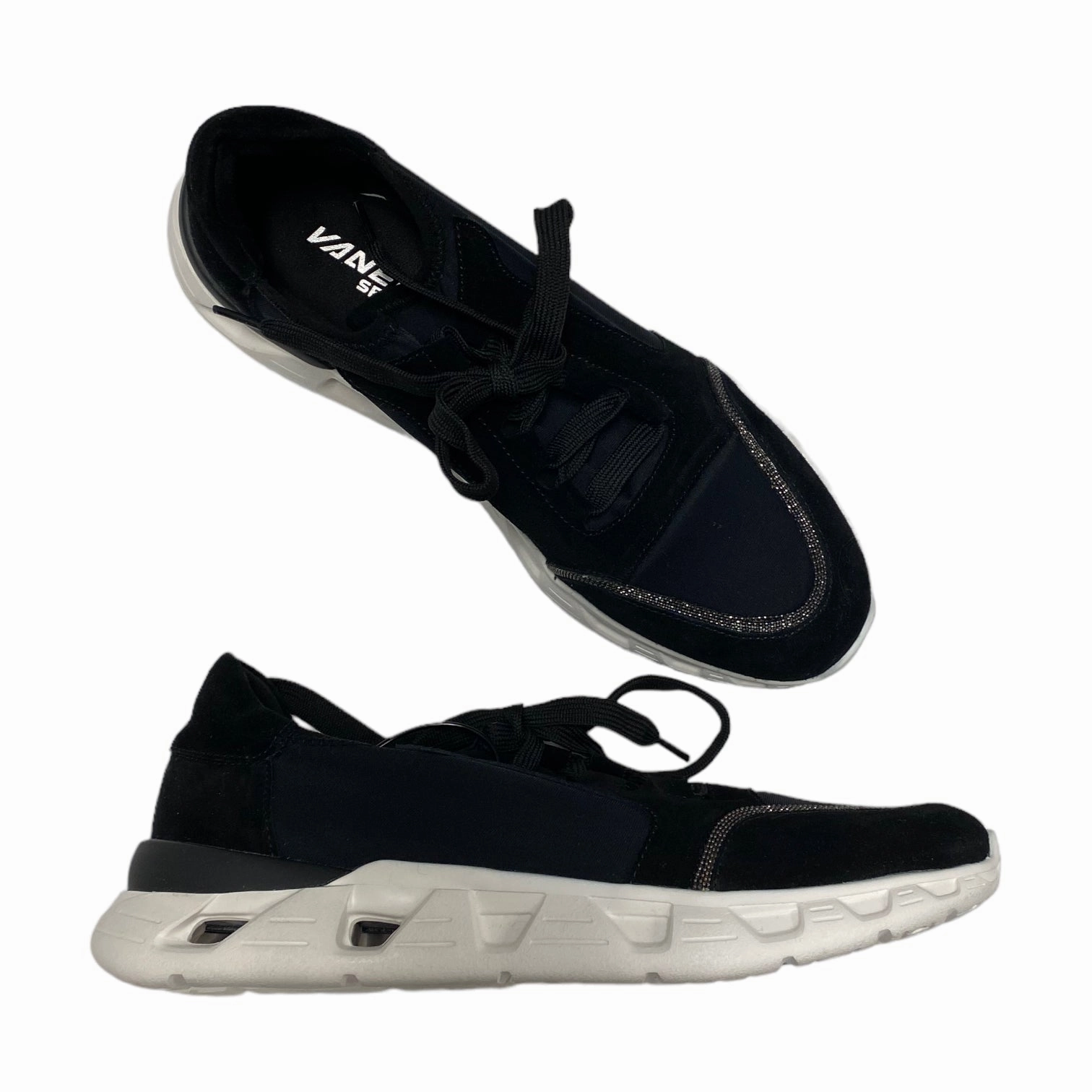 Micro Perforation Ventilation Shoes Sneakers By Vaneli  Size: 8.5
