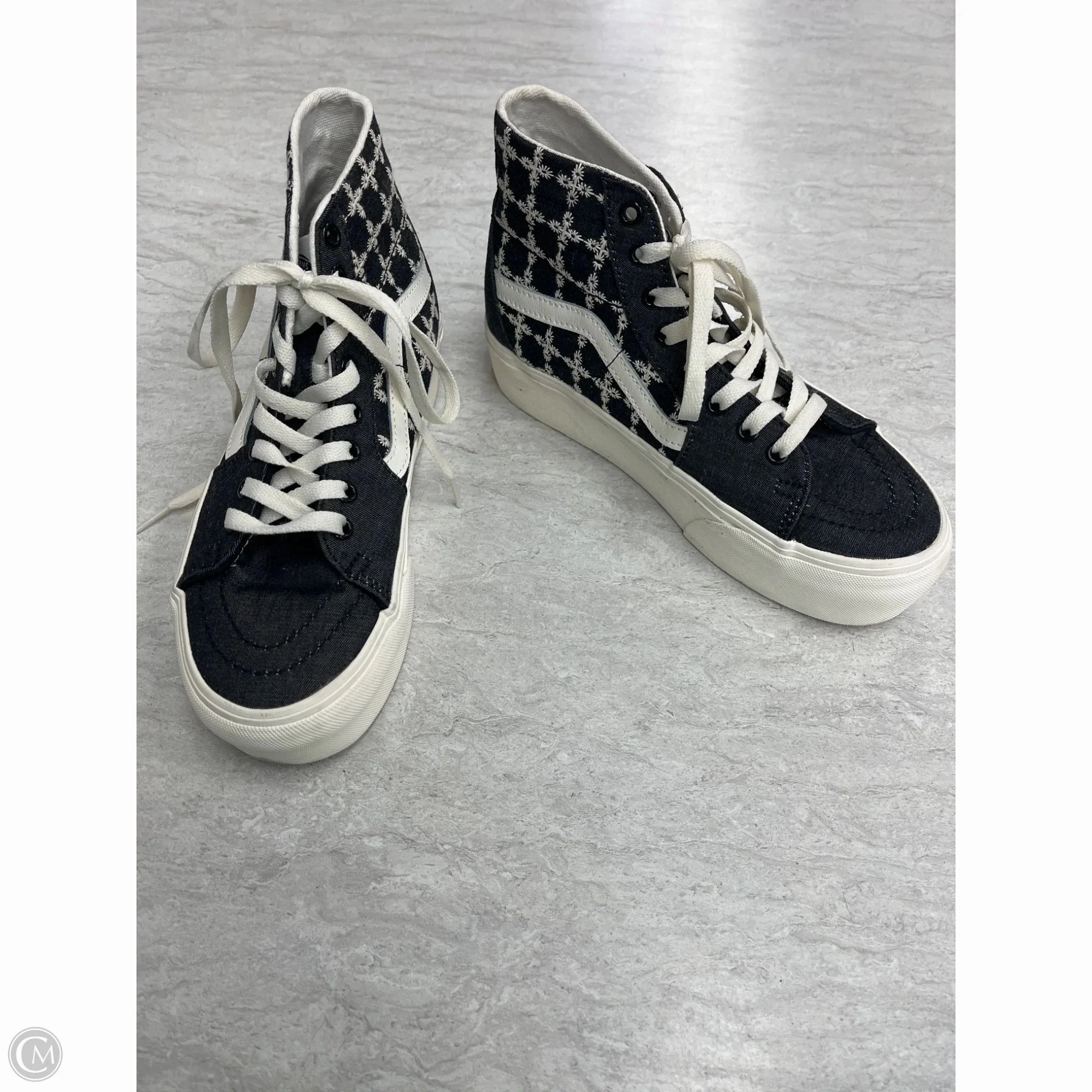 Zoned Cushioning Shoes Sneakers By Vans In Black & White, Size: 7.5
