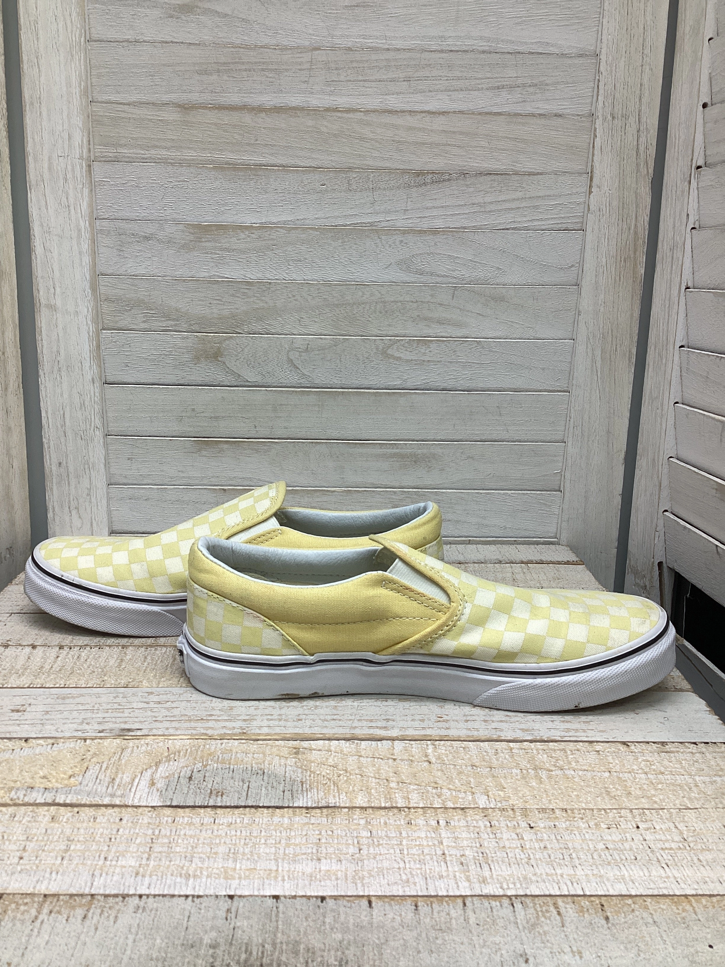 Shoes Sneakers By Vans In Yellow, Size: 5.5 Stylish Support