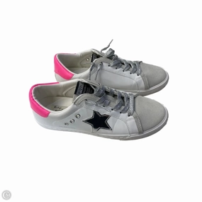 Easy on Flexible Sole Design Shoes Sneakers By Vintage Havana In Grey, Size: 9