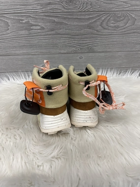 Airflow Channeling Sleek Form Shoes Sneakers By Cma  Size: 8