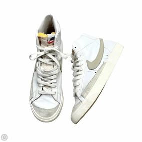 Energy Flow Impact Resistant Heel Cup Shoes Sneakers By Nike In Cream & White, Size: 10