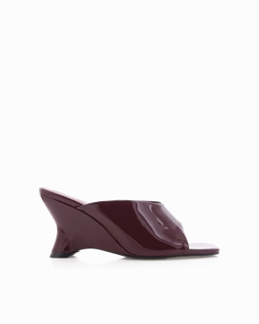 ISELLE - DARK CHERRY PATENT Comfy Booties Flawless Fit