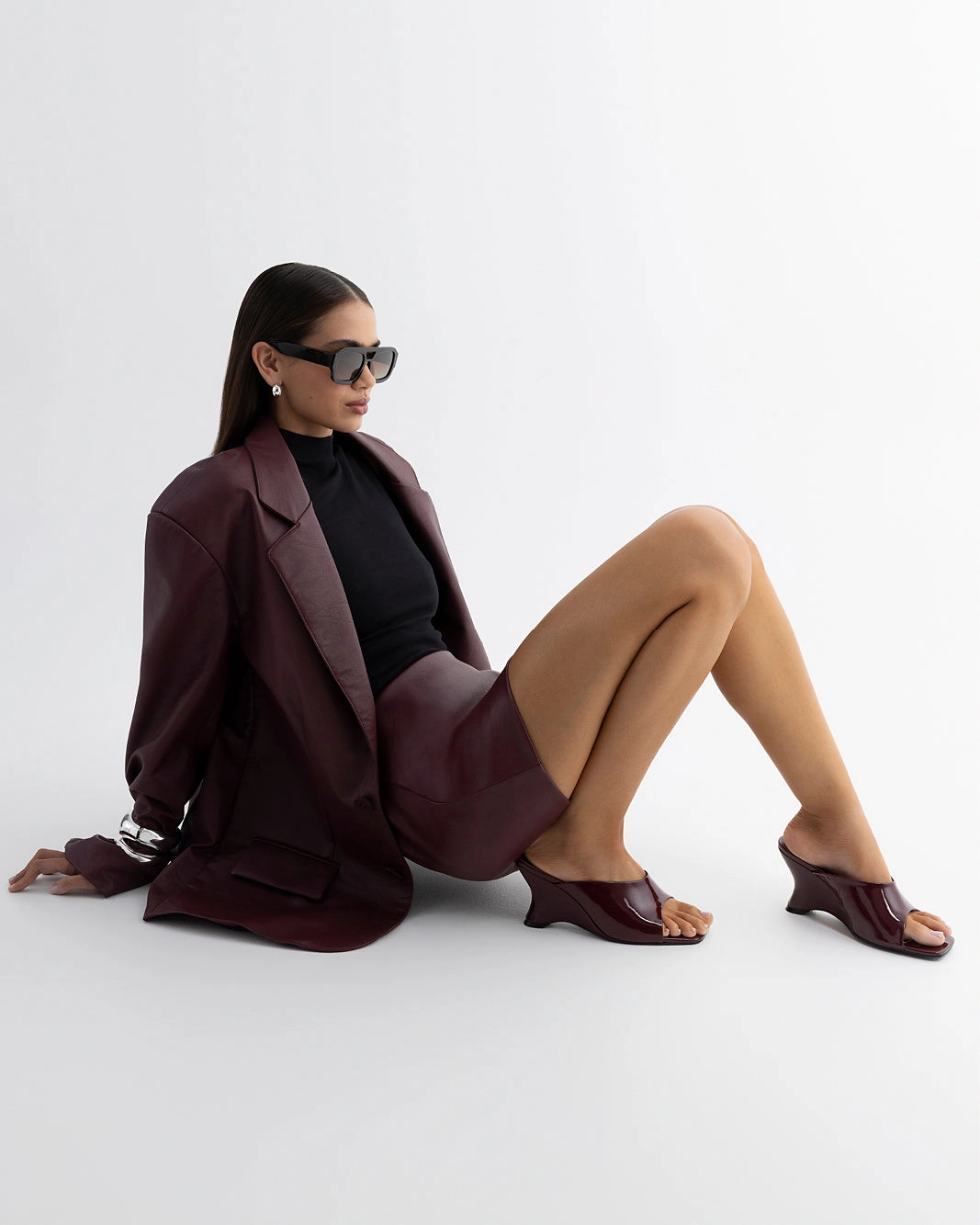 ISELLE - DARK CHERRY PATENT Feminine Energy Box Guard