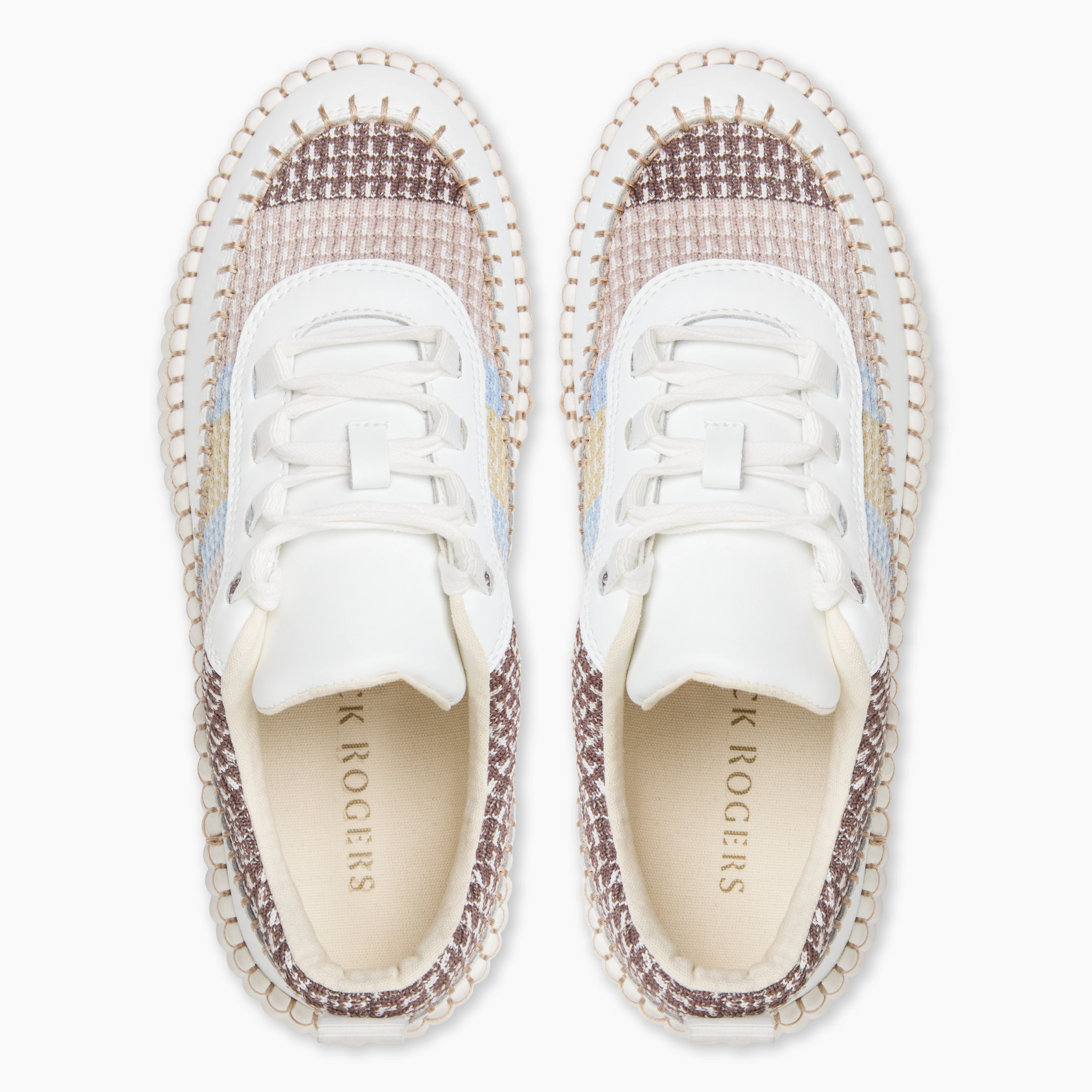 Sealine Leather Low Top Platform Sneaker Cinema look