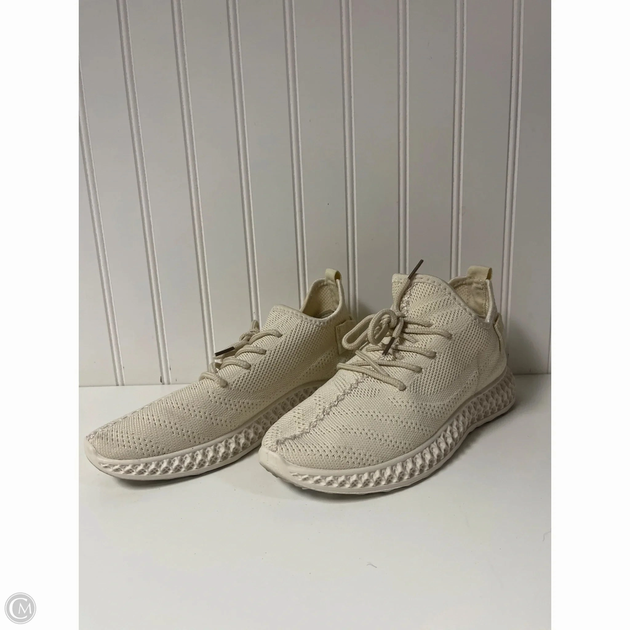 Rebound Midsole Kinetic Stability Shoes Sneakers By Clothes Mentor In Cream, Size: 9.5