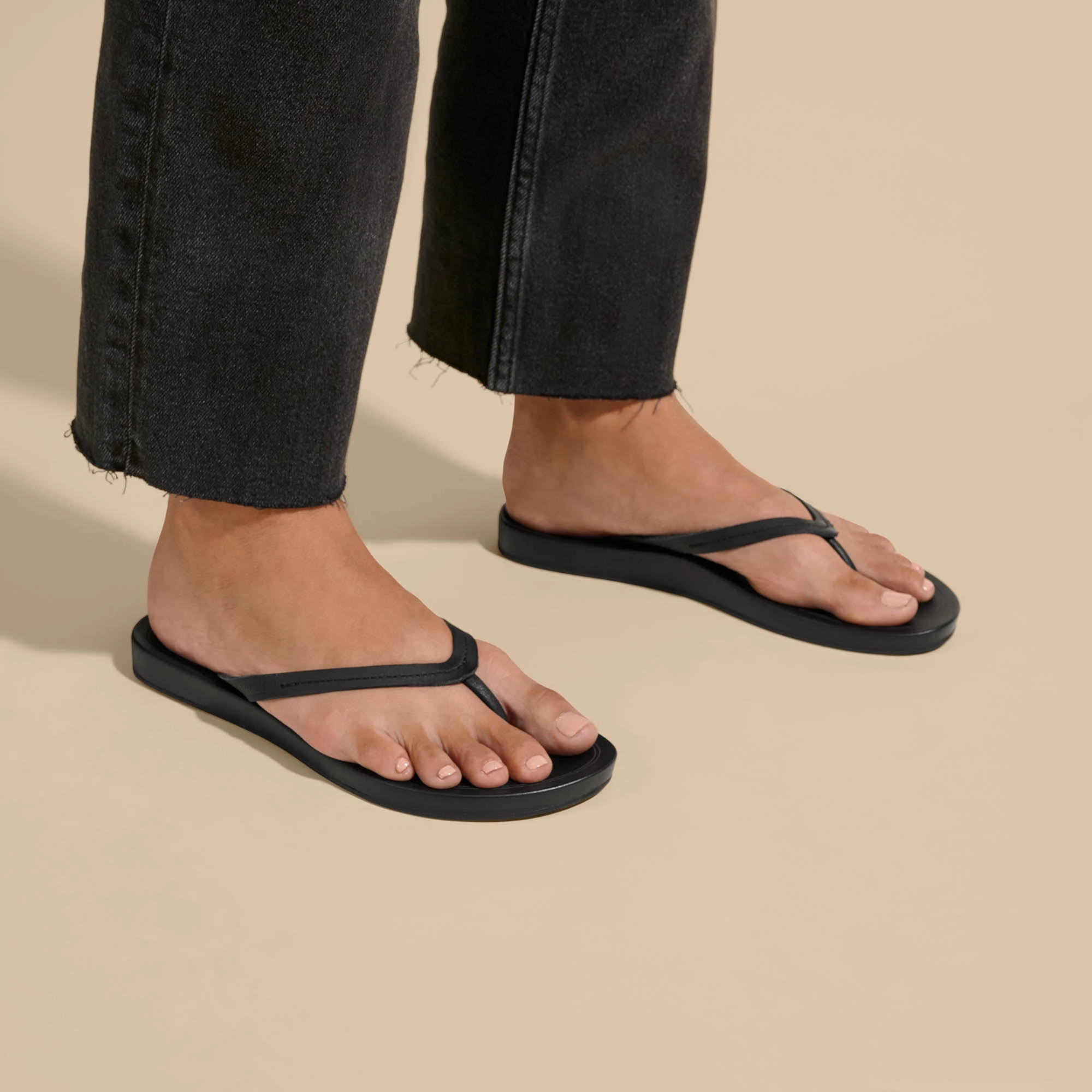 Lalahi - Lava Rock Mold resistant Beach-ready Footwear