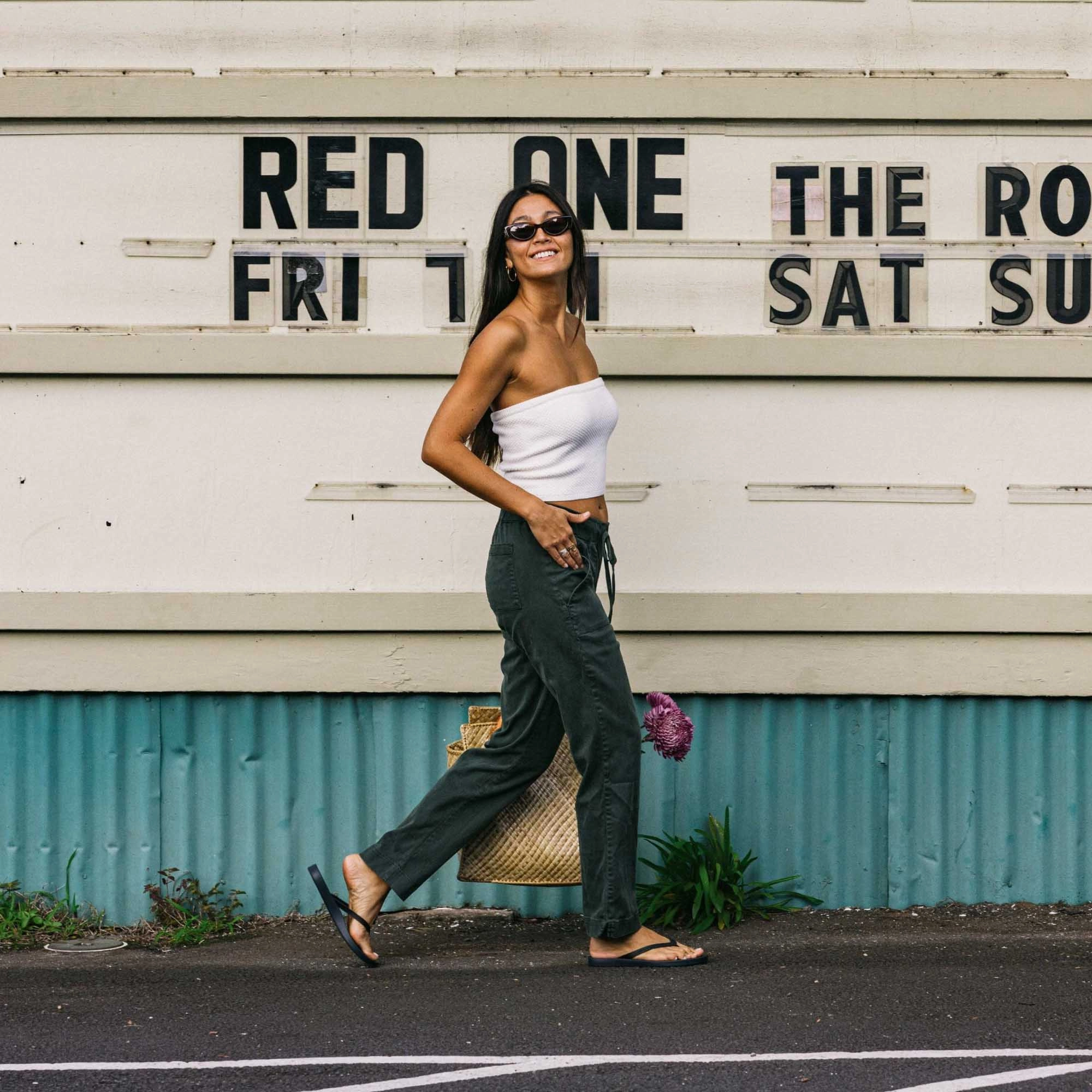 Float Comfort Lalahi - Lava Rock