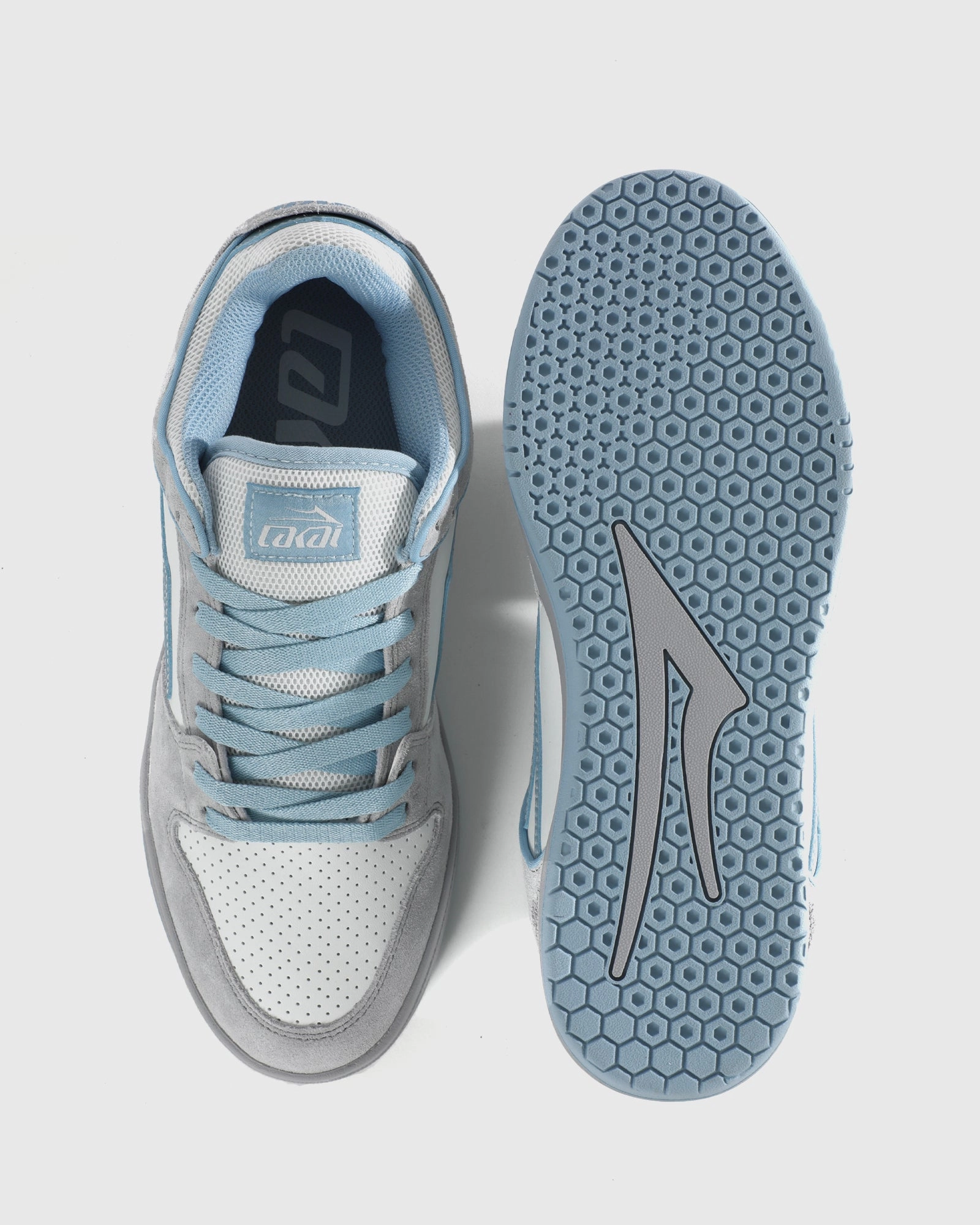 Airflow Ventilation Channels Training Mode Telford Low - Grey Suede Desaturated Blue