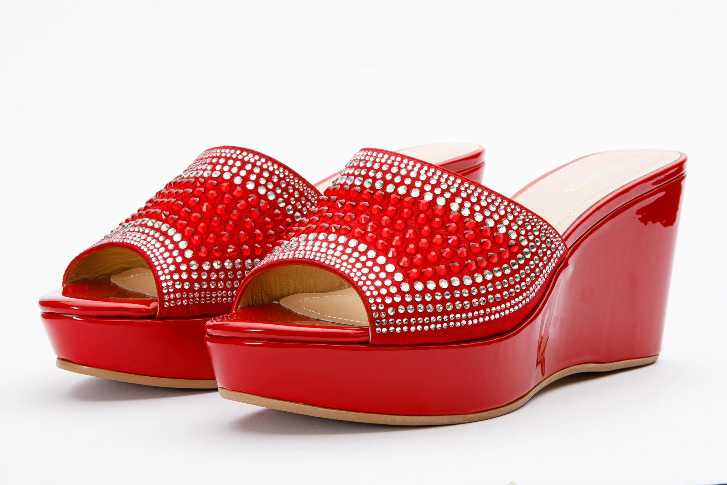 The Barneveld Red Glitter Leather Wedge Heel Women Sandal Practical Outdoor Footwear Off Duty