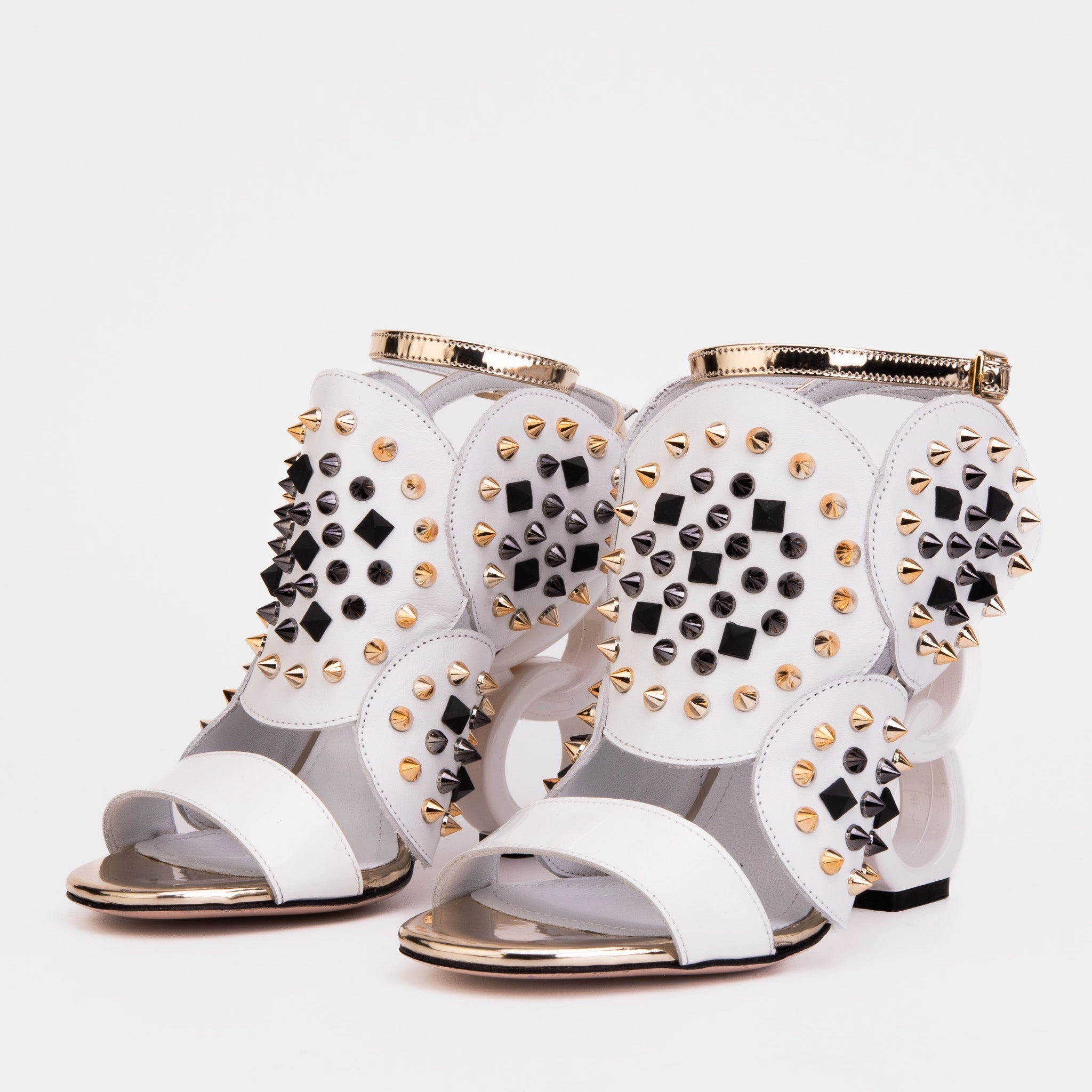 The Infanta White Spike Leather Ankle Strap Women Sandal Daily Walk Long Step