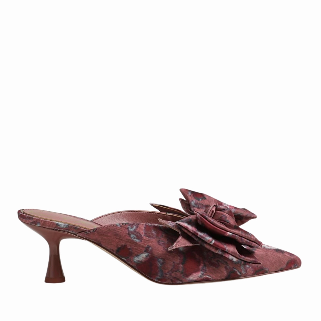 Fiona in Berry Rockered Profile side - vents