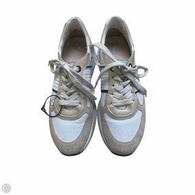 Pliable Shoes Sneakers By Clothes Mentor In Cream, Size: 7