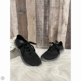 Shoes Sneakers By Crocs In Black, Size: 8 Classy ease Balanced Control
