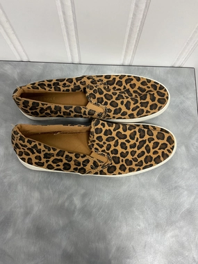 Shoes Sneakers By Old Navy In Animal Print, Size:9 Basic Tone