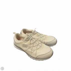 Shoes Sneakers By Skechers In White, Size: 9.5 Breathable Jacquard Weave Grippy Outsole