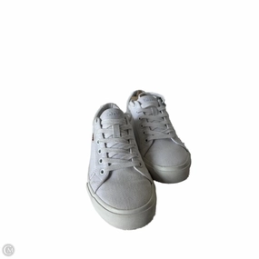 Shoes Sneakers By Taos In White, Size: 7.5 Soft Leather Finish