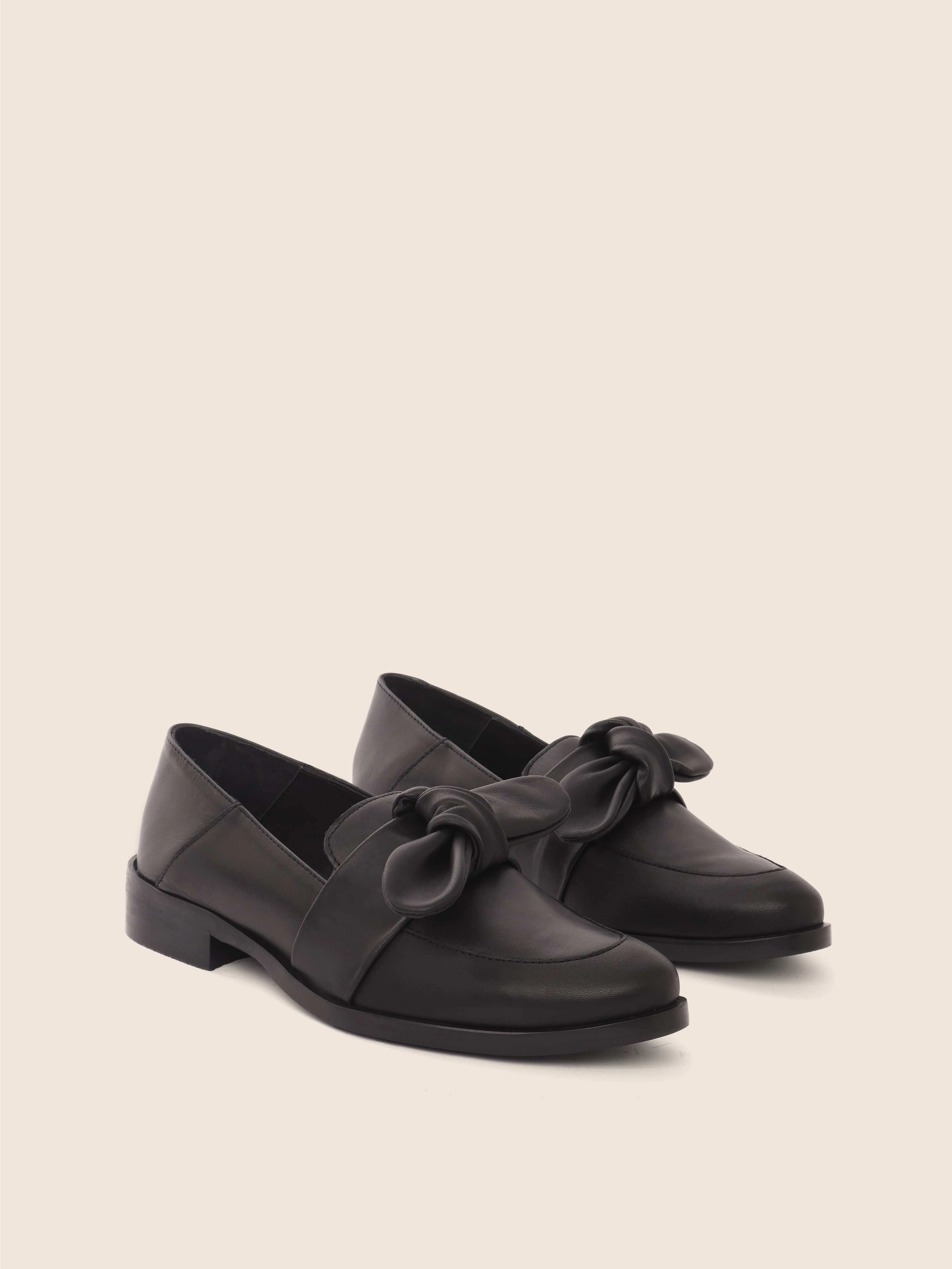 Valencia Black Leather Loafer Buy Step Easy Movement