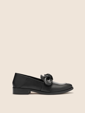 Harbor Step Valencia Black Leather Loafer