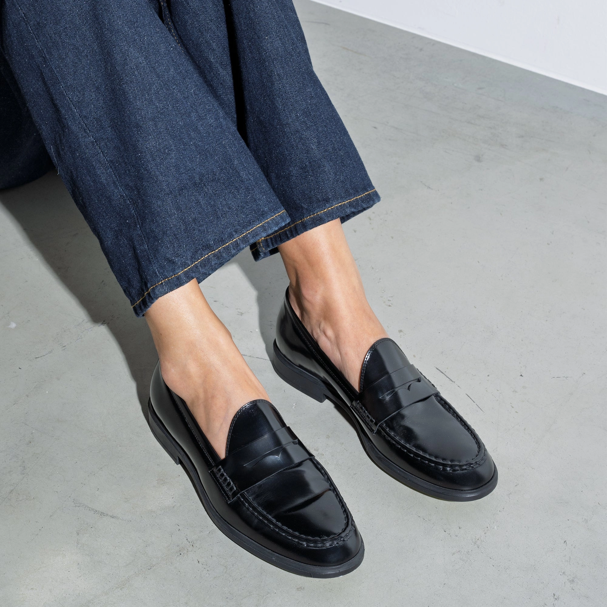 Vend?me Blandine black spazzolato leather loafers reasonable least waterproof