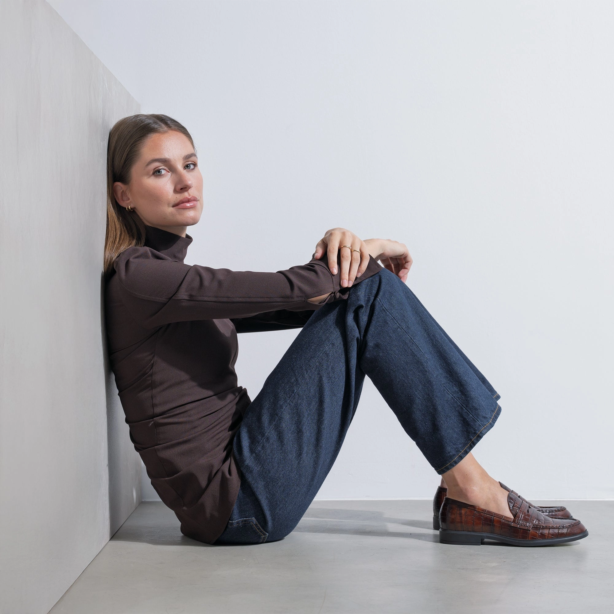 just runner Vend?me Blandine croco brown calfskin leather loafers