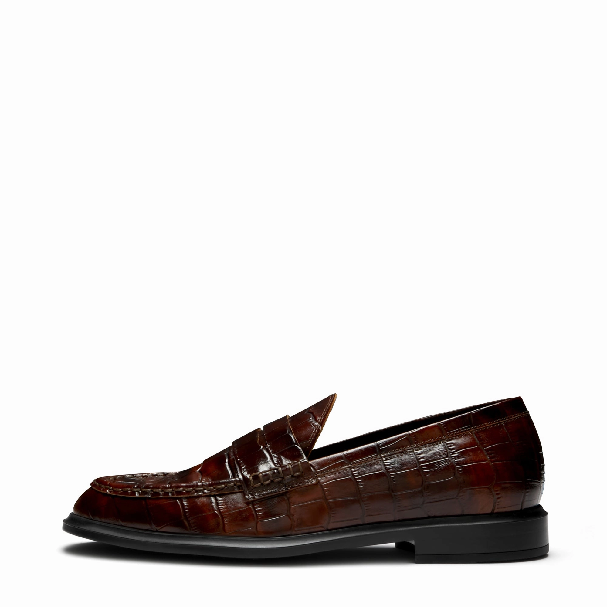 Ultimate look Vend?me Blandine croco brown calfskin leather loafers
