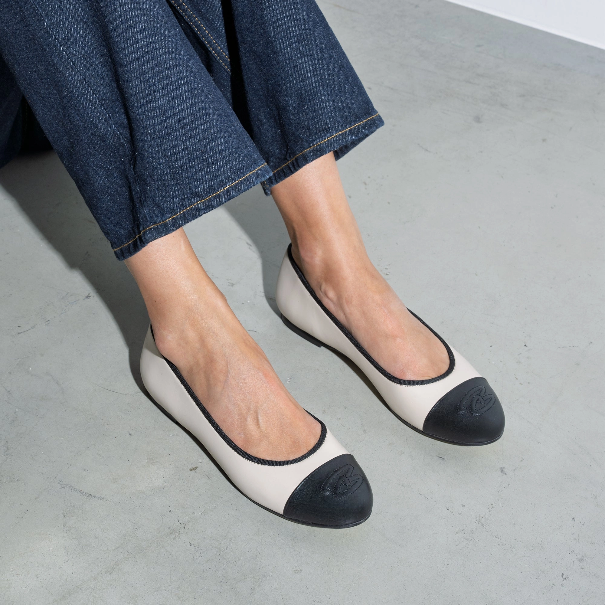 Anti - odor Vendo?me Ynes cream calfskin leather ballerinas
