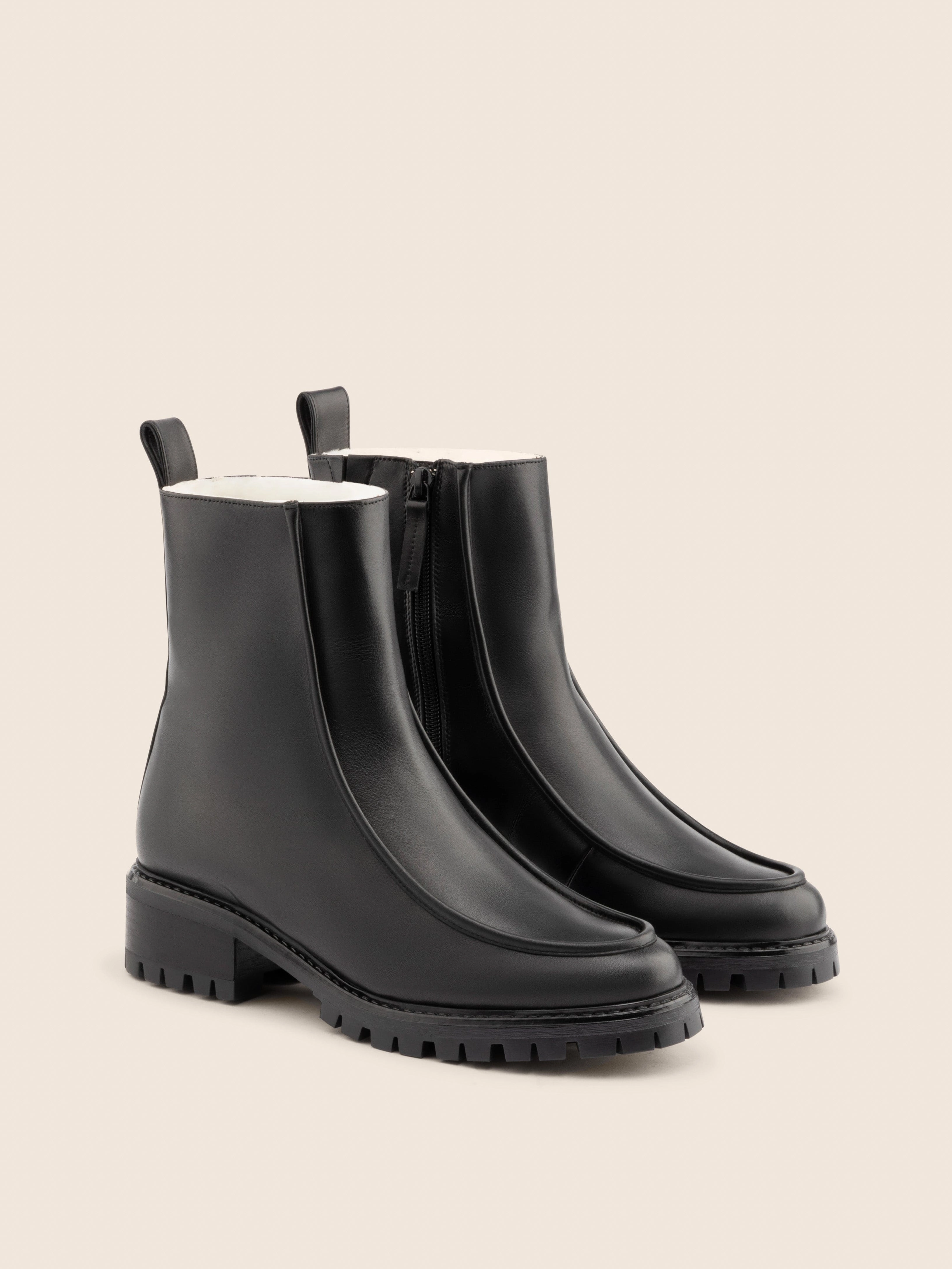 Vigo Black Lined Boot Grippy Outsole Work Commute sports