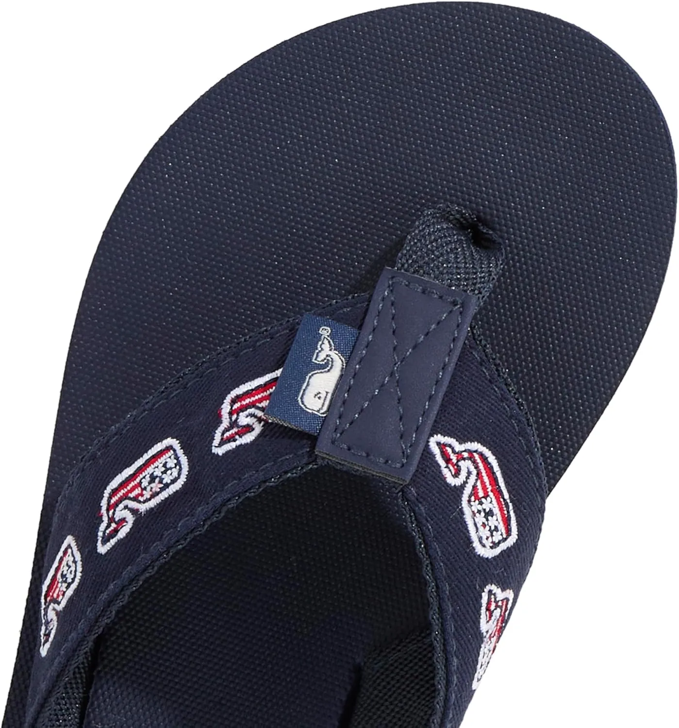 vineyard vines Boy's Embroidered Flag Whale Foam Flip Flop