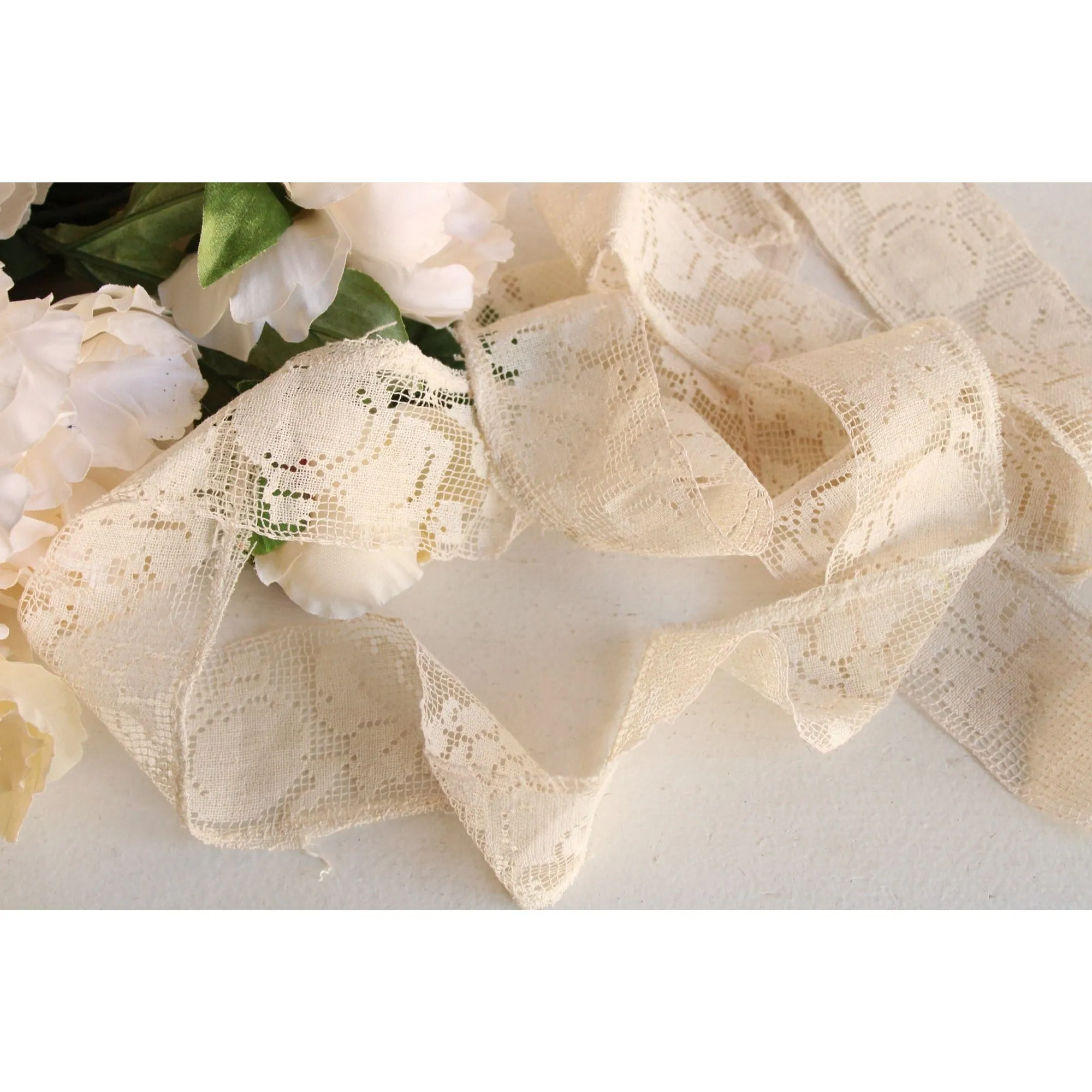 Vintage 1930s 1940s Lace Trim, Ivory 2.25" Wide, 2 Yards 23" Piece