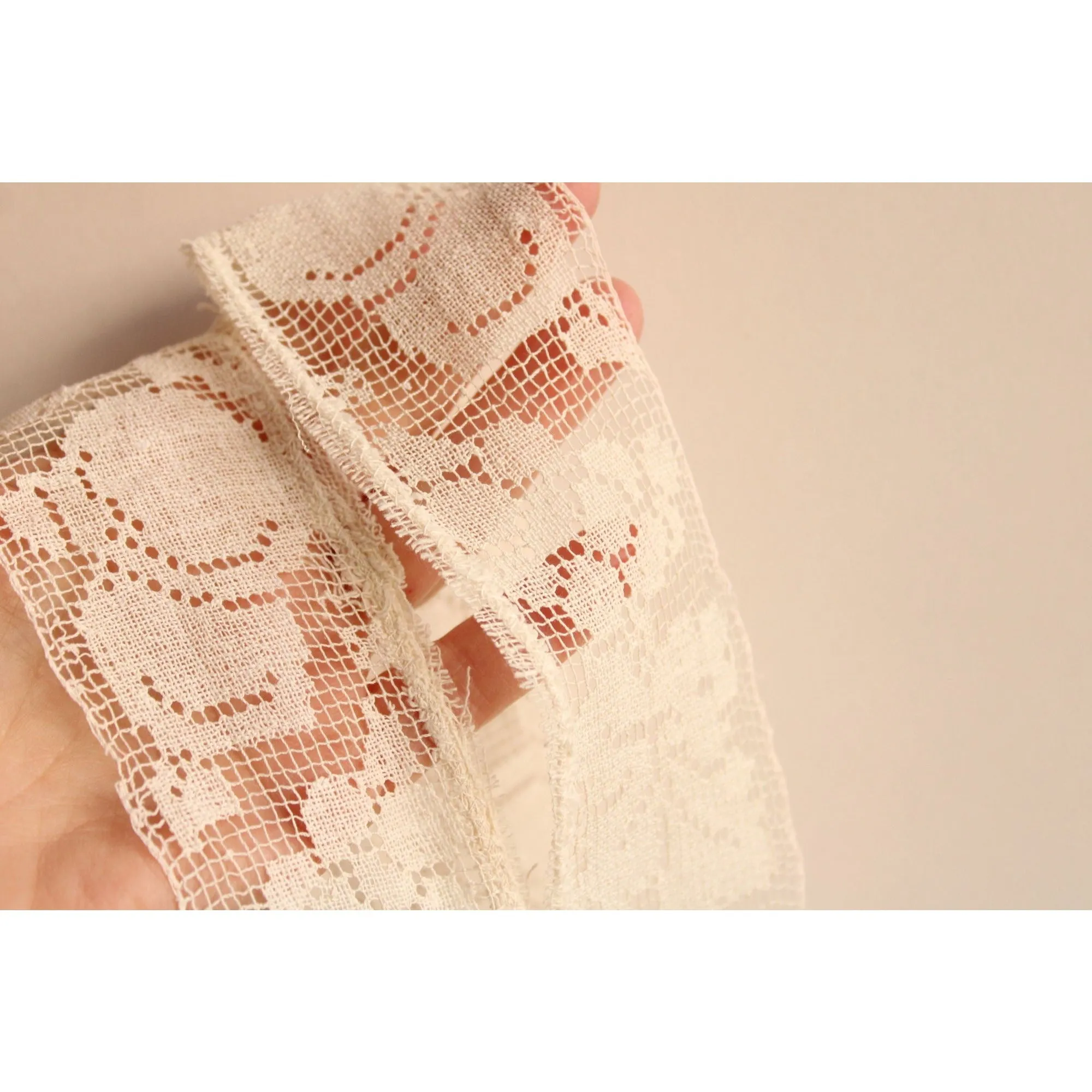 Vintage 1930s 1940s Lace Trim, Ivory 2.25" Wide, 2 Yards 23" Piece