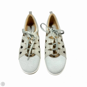 Hexagonal Tread Pattern Anti Torsion Stability Shoes Sneakers By Earth In Blue, Size: 7.5