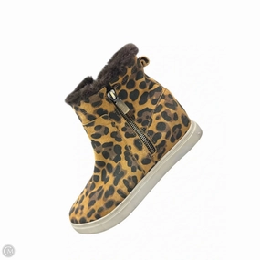 Shoes Sneakers By Blondo In Animal Print, Size: 6.5 All Day Wear Microperforation Detail