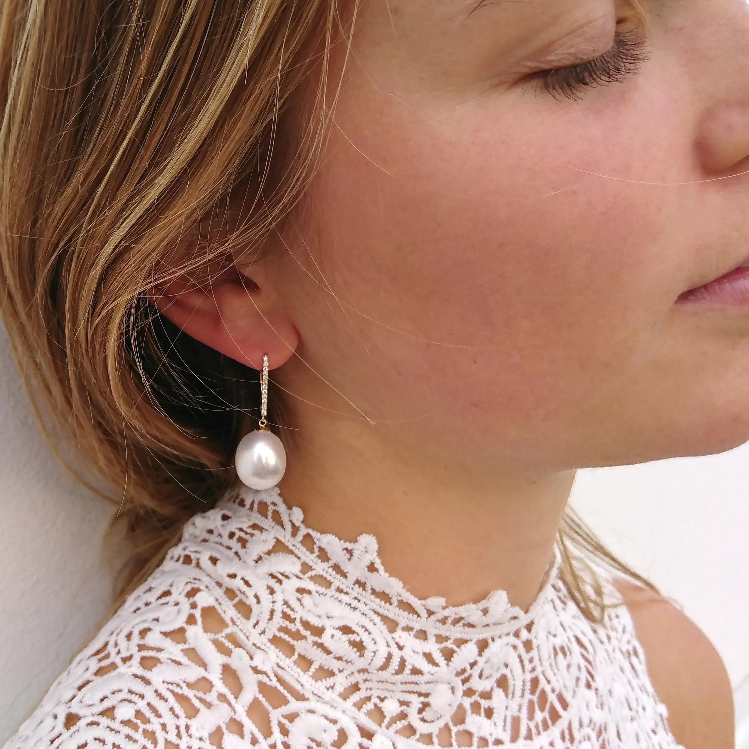 White South Sea & Diamond 'Tsarina' Gold-Drop Earring