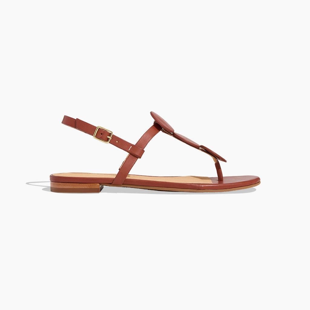 Worth Leather Flat Sandal Weekend Chill