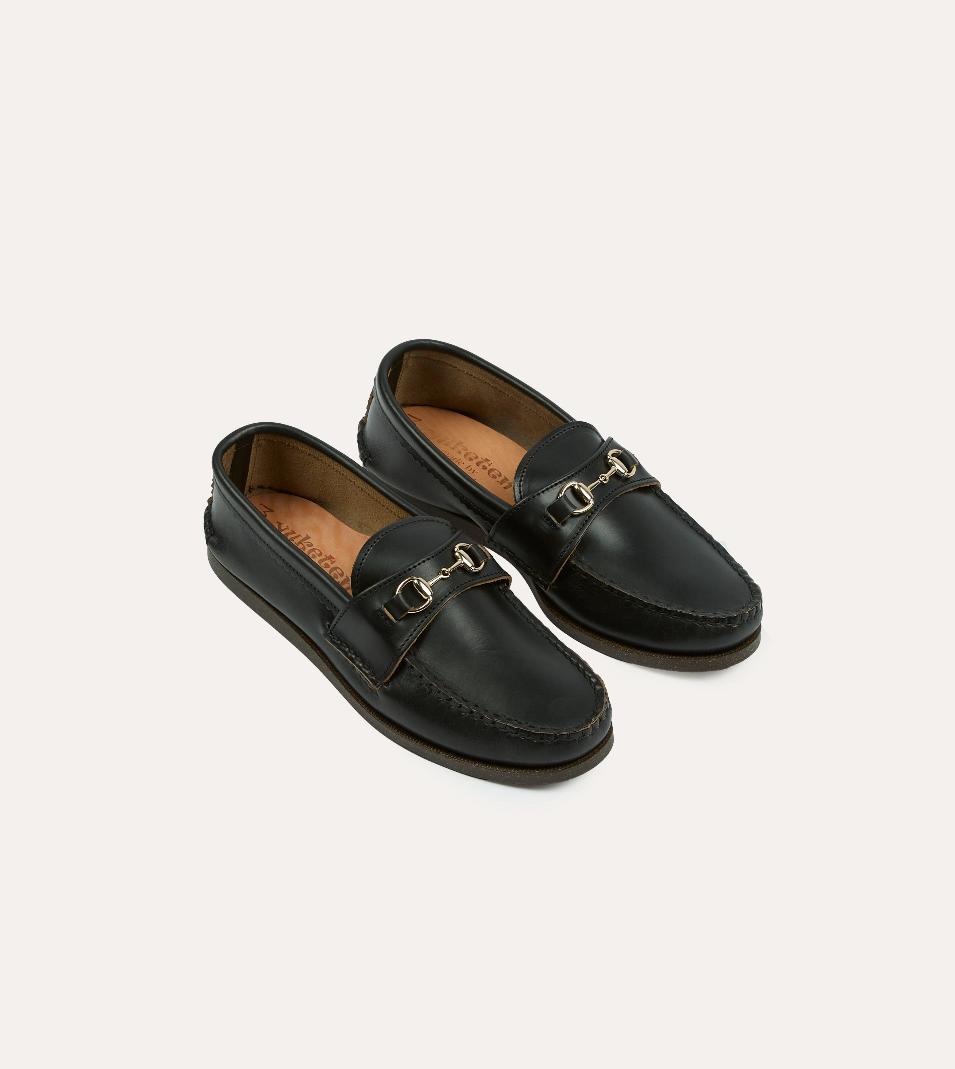 Toe Fit Elastic Yuketen Black Leather Bit Loafer with Camp Sole